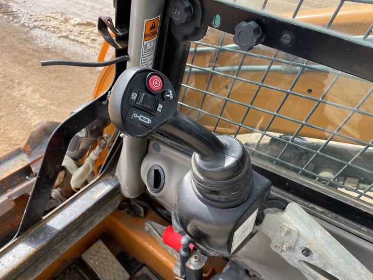 2012-case-tv380-image-36