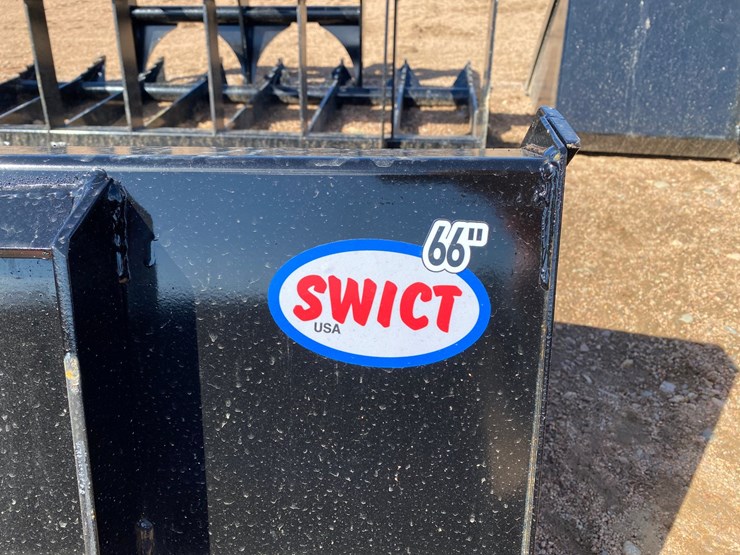 #4059-•-swict-66"-skid-steer-bucket-image-7
