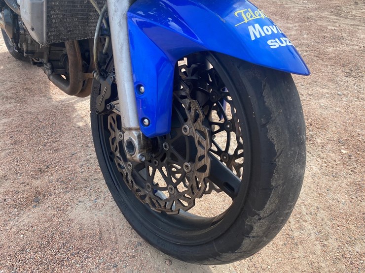 #1588-•-2002-suzuki-gsx-r600-motorcycle-(no-title)-image-7