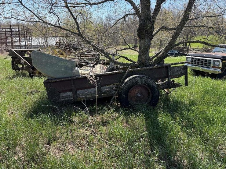 large-lot-of-scrap-machinery/vehicles-image-8