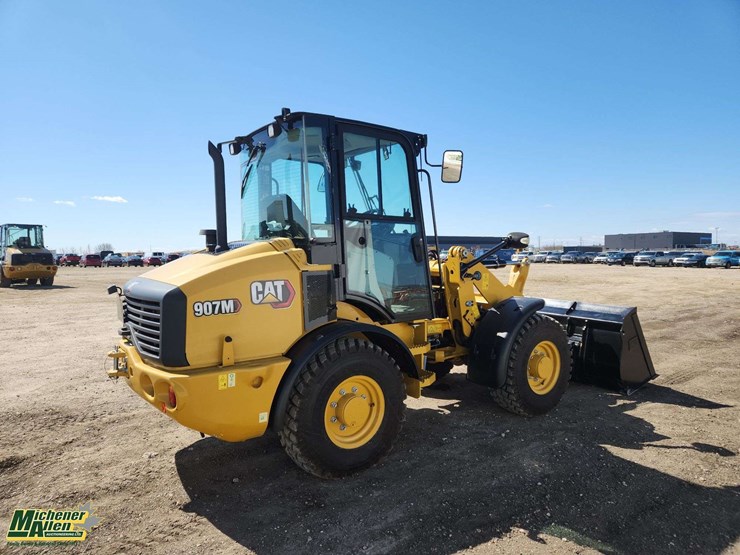 2021-caterpillar-907m-image-4