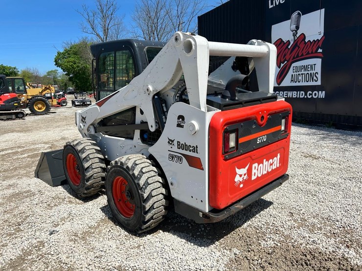 2022-bobcat-s770-image-2