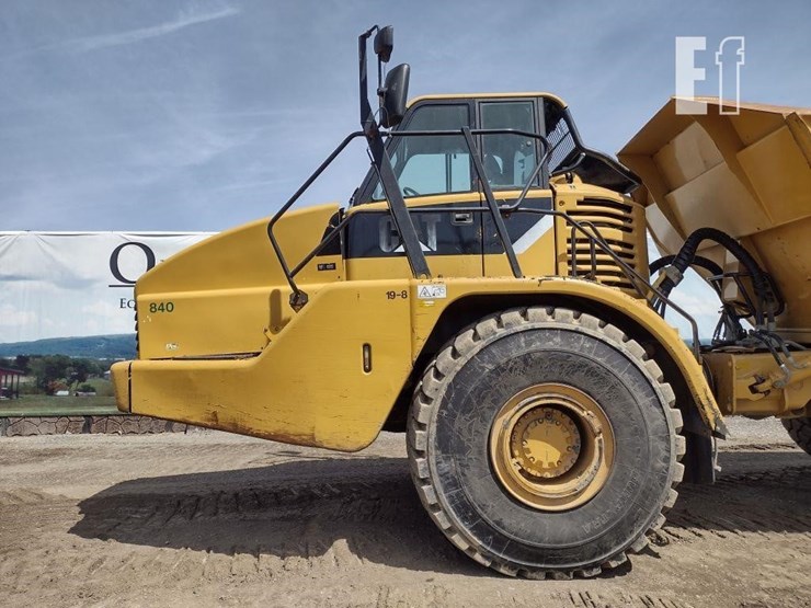 2007-caterpillar-740-image-22