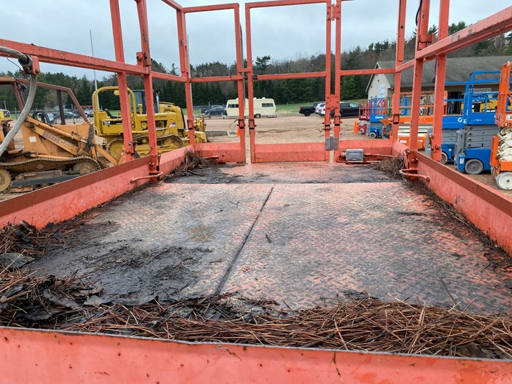 skyjack-sj6832rt-image-30