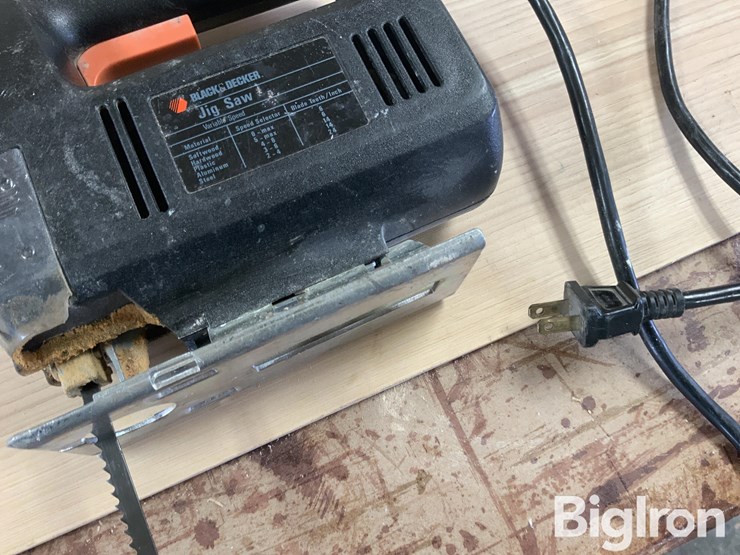 black-&-decker-7568-jig-saw-image-11