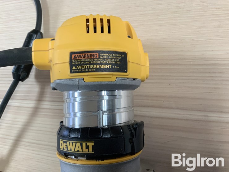 dewalt-dwp611-compact-router-image-14