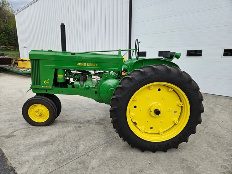 1955-john-deere-60-image-2
