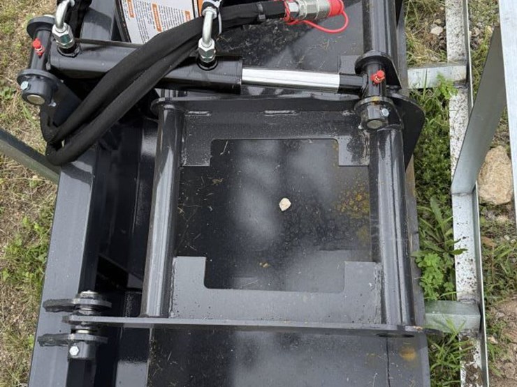 #78-•-44"-mini-skid-steer-grapple---mgb-72-44w-image-2