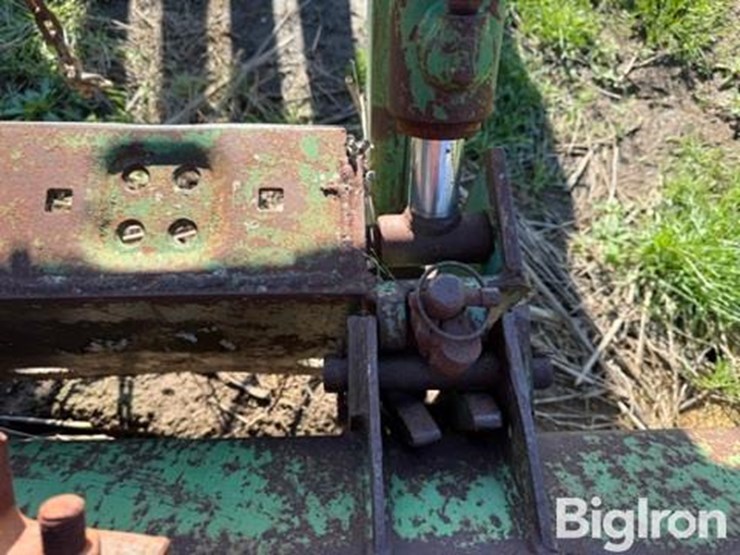 john-deere-158-image-14