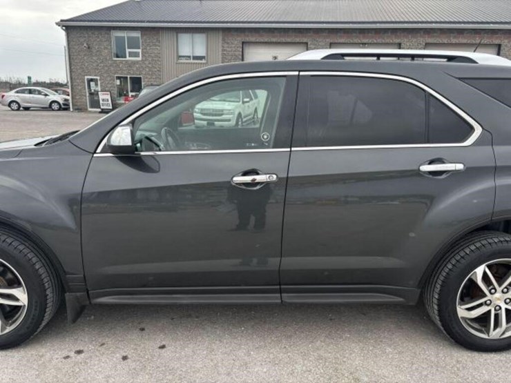 2017-chevrolet-equinox-image-90