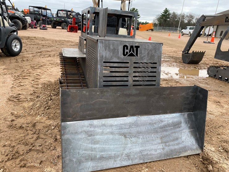 #1632-•-shop-made-bulldozer-fire-pit-image-14