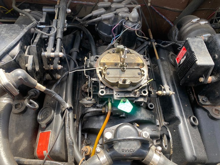 #1566-•-1986-celebrity-v190-19'-boat-(has-wi-title)-image-35