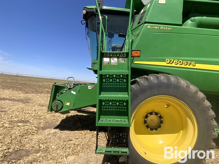 2006-john-deere-9760-sts-image-12