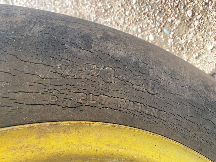 john-deere-7200-image-47