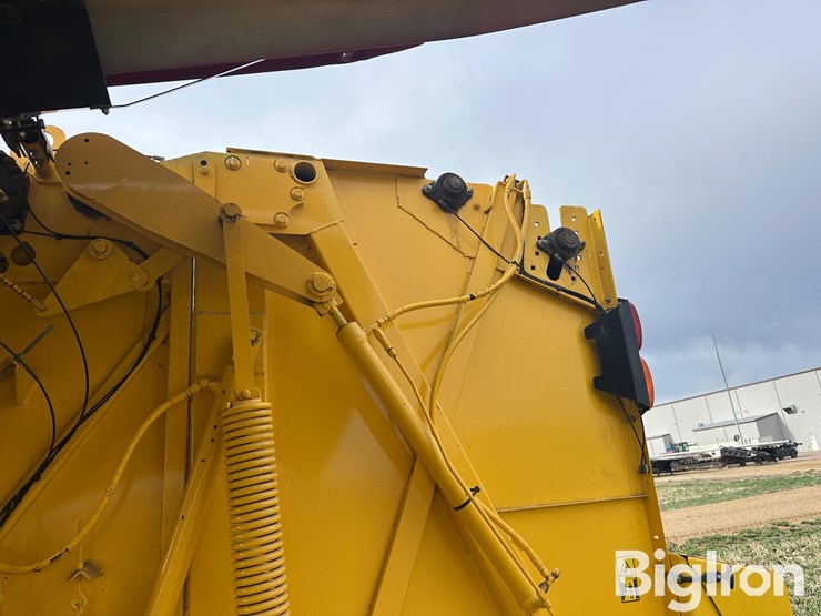 2022-new-holland-roll-belt-560-image-18