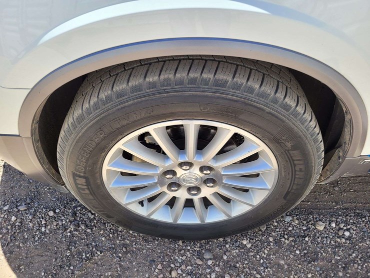 2009-buick-enclave-cxl-image-21