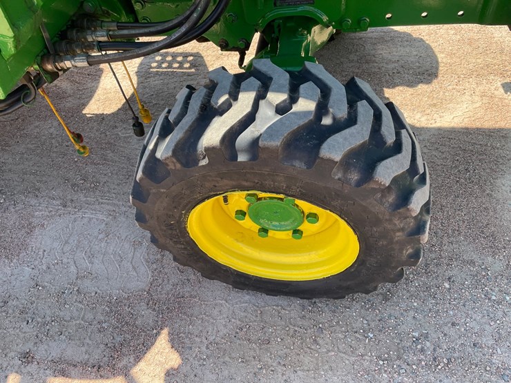 john-deere-4200-image-23
