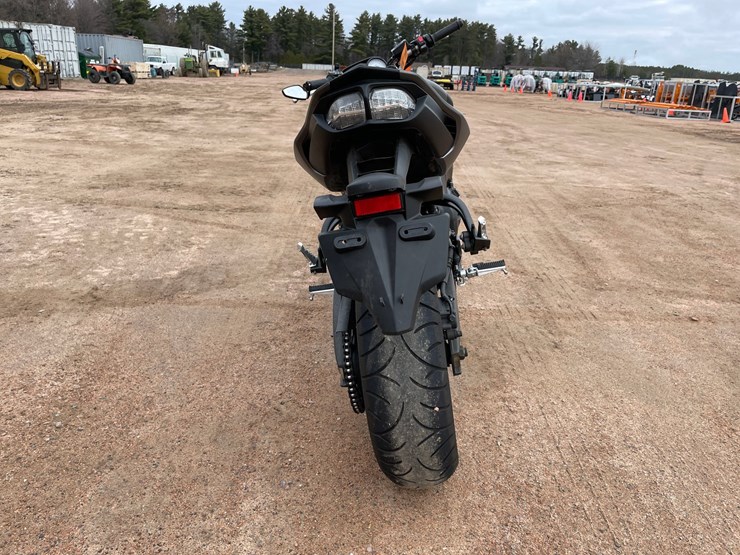 #1634-•-2012-yamaha-fz8-n-motorcycle-(has-wi-title)-image-4