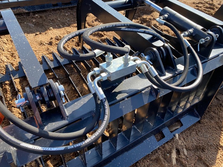 #4112-•-new-jct-84"-skeleton-rock-grapple-bucket-image-9