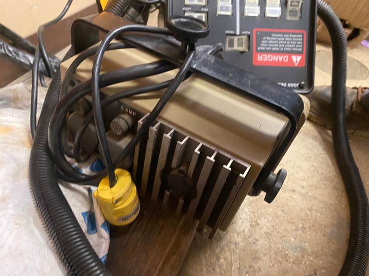 john-deere-7200-image-65