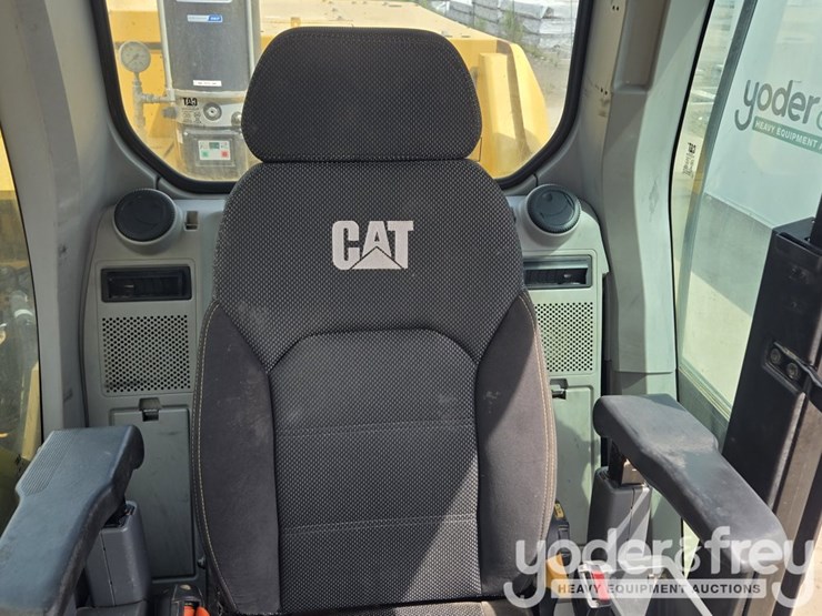 2021-caterpillar-336-image-136