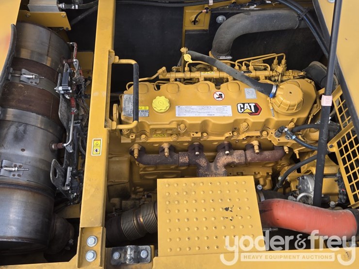 2021-caterpillar-336-image-65