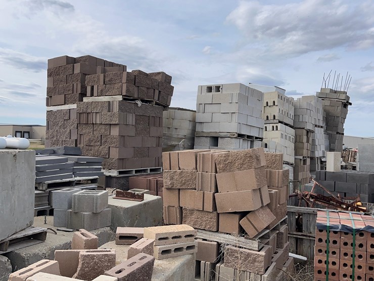patio-and-building-bricks-image-9