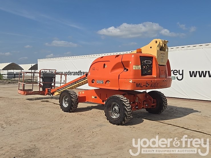 2008-jlg-400s-image-3