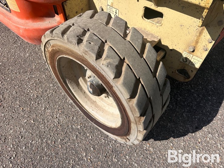 jlg-4069le-image-9