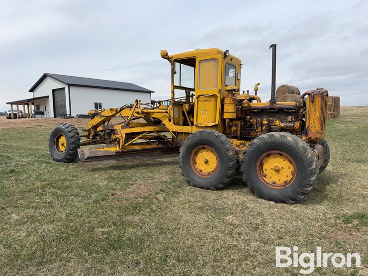caterpillar-12-image-7