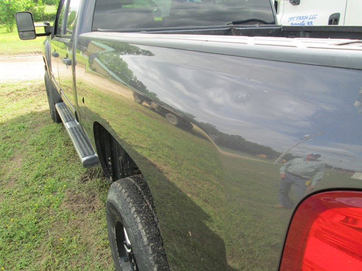 2011-chevrolet-2500hd-image-8