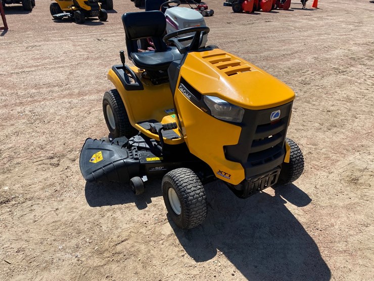 #1546-•-cub-cadet-xti-lt-50"-riding-lawn-mower-image-3