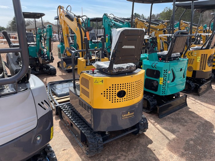 #5546-•-landhonor-lhr-kn16-mini-excavator-image-5