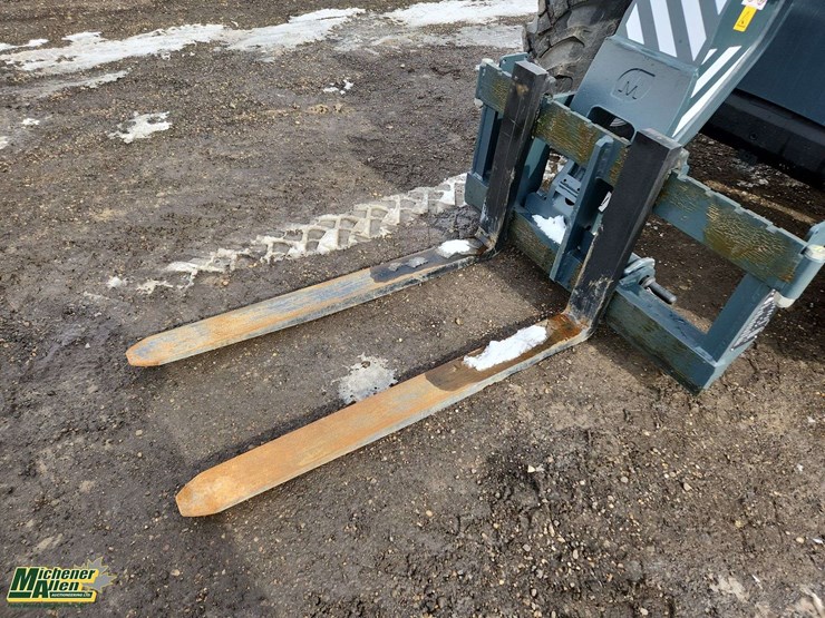 2025-magni-th3.6-3000-kg-telehandlers-image-15