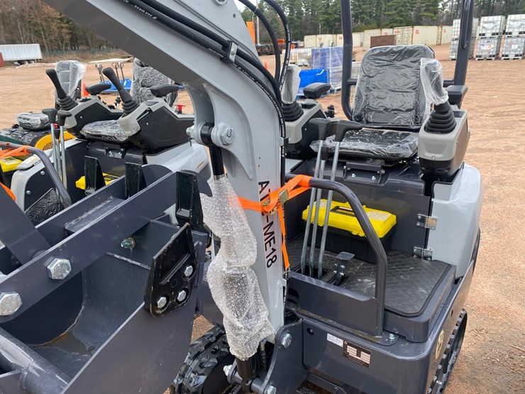 #5544-•-new-ats-me18-mini-excavator-image-10