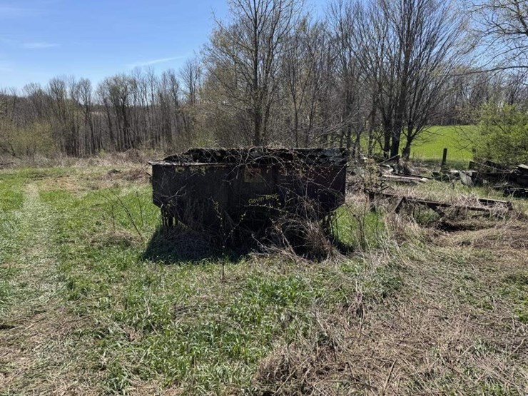 large-lot-of-scrap-machinery/vehicles-image-21