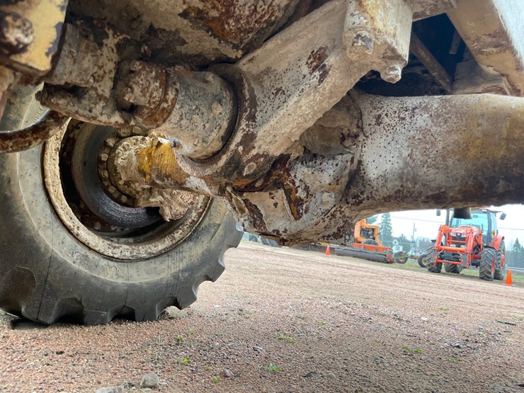 1979-caterpillar-930-image-29