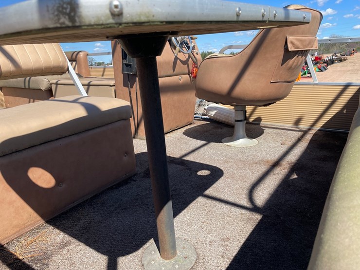 #1574-•-1984-sanpan-816-20'-pontoon-(has-wi-title)-image-21