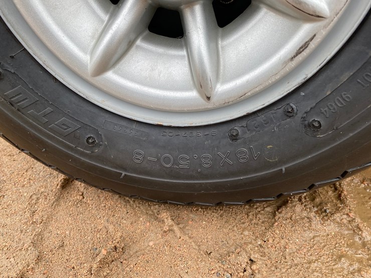 #1585-•-club-car-electric-golf-cart-with-charger-image-13