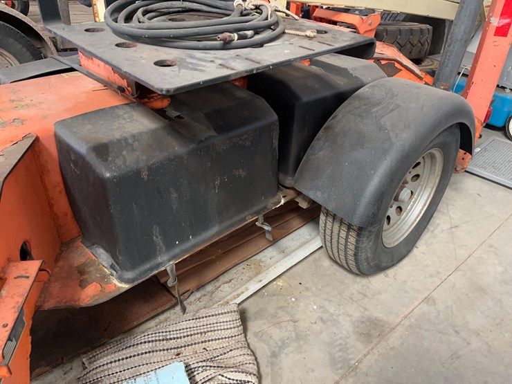 2008-jlg-t350-manlift-image-7