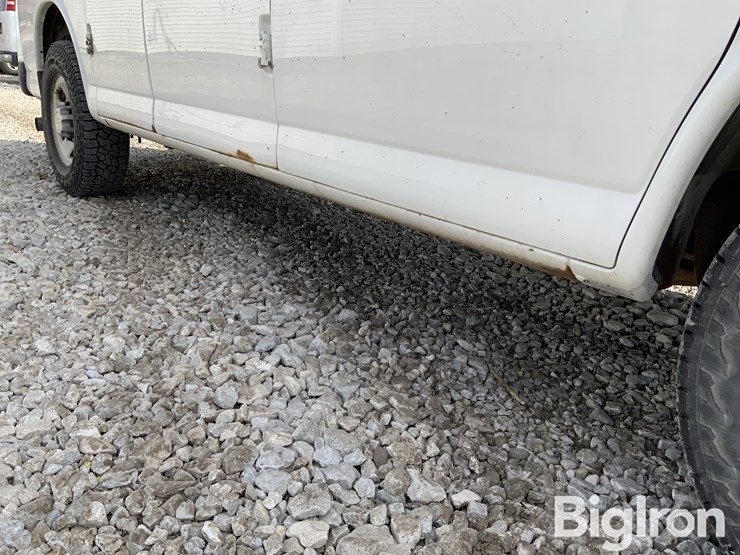 2014-chevrolet-express-g2500-image-12