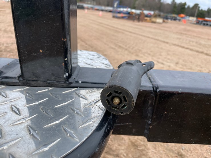 #1571-•-2003-skeeter-zx200-boat-with-yamaha-motor-(has-wi-title)-image-9