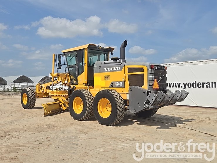 2012-volvo-g940b-image-3