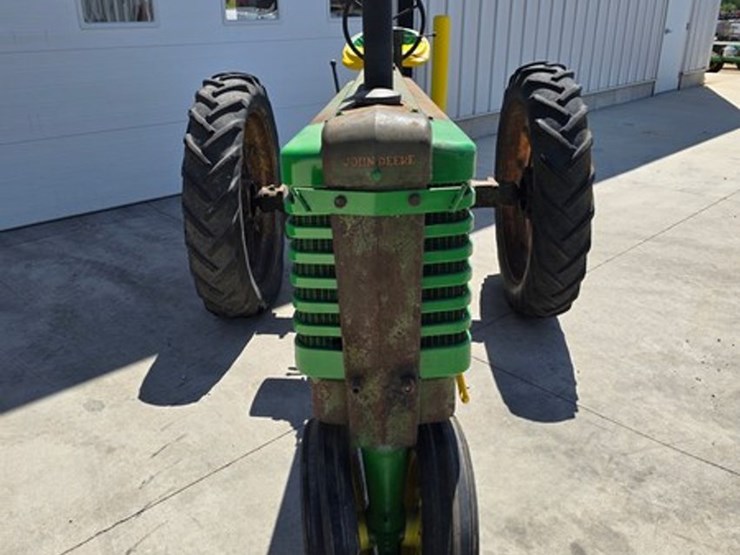 john-deere-model-b-image-8