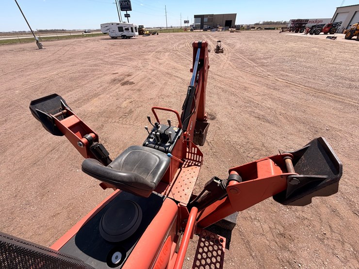 2008-ditch-witch-rt75-image-58