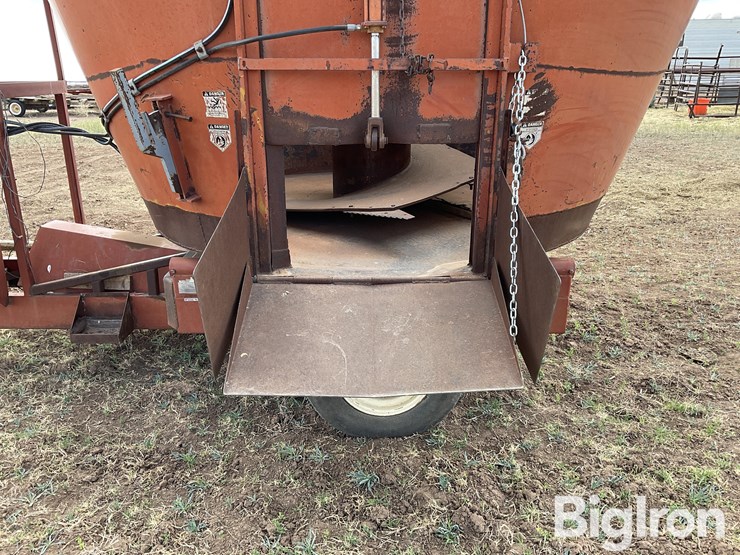 jay-lor-600-direct-3ii-vertical-mixer/feeder-image-20