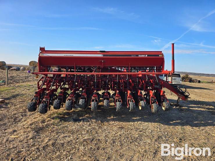 case-ih-5500-image-4
