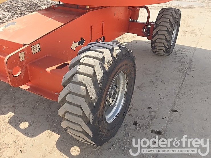 2008-jlg-400s-image-11