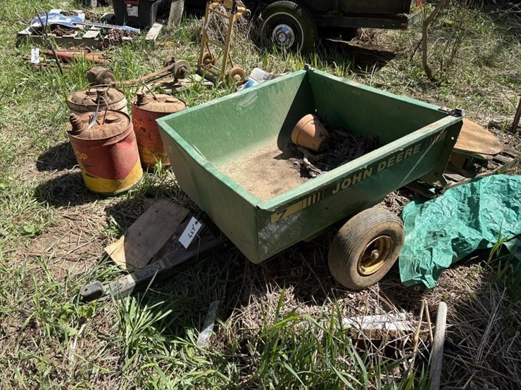 john-deere-la-image-1