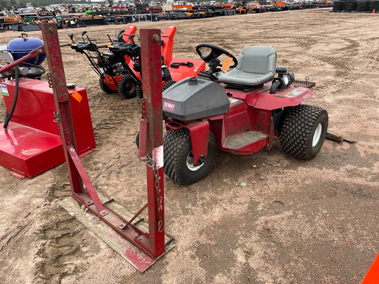 #1548-•-toro-sand-pro-5000-sand-leveler-image-1